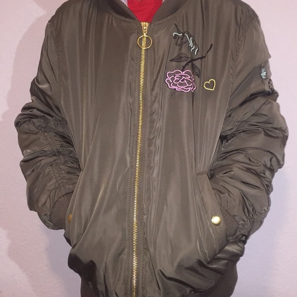 jacket - Picture 2 of 3